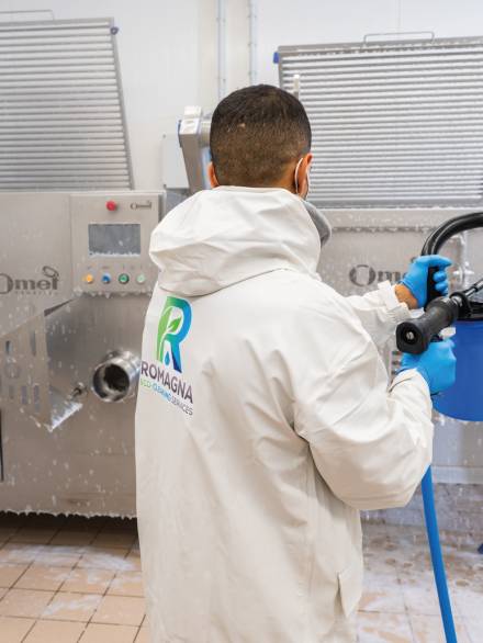 romagna-eco-cleaning-services-disinfezione-sanificazione-04 Romagna Eco-Cleaning Services - Disinfezione e Sanificazione